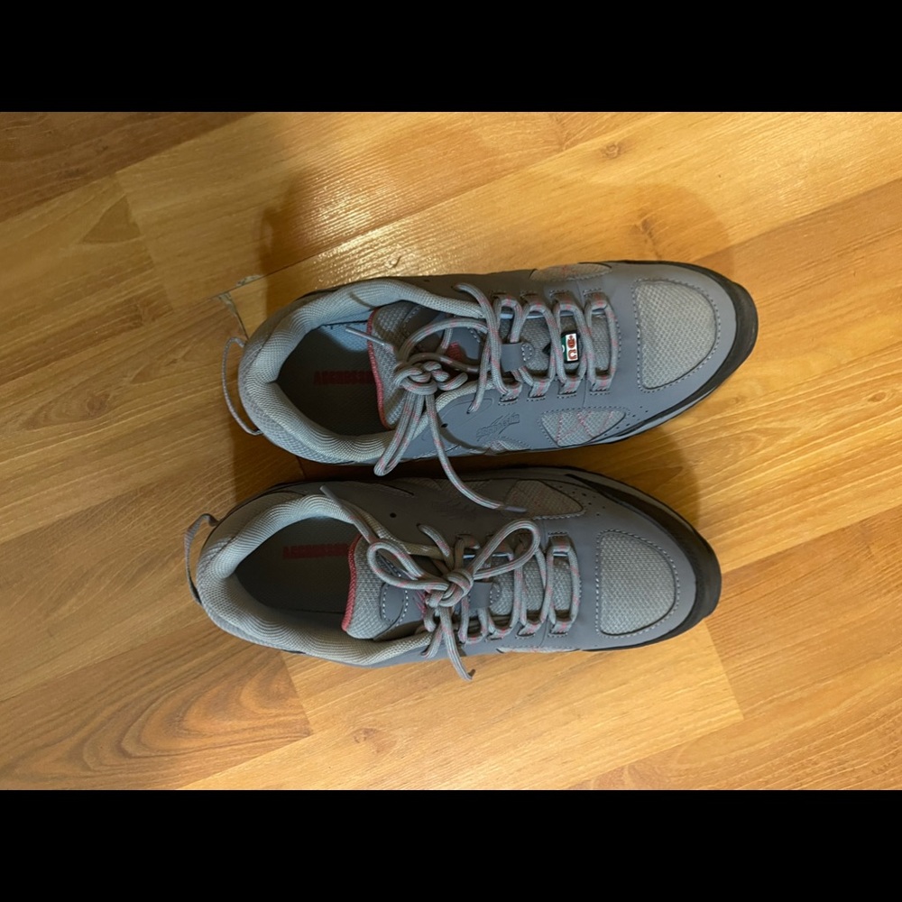 Womens Steel Toe Shoes - size 11